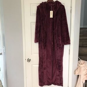 NWT❗️Rose Room Full Length Cosy Plush Fleece Bathrobe